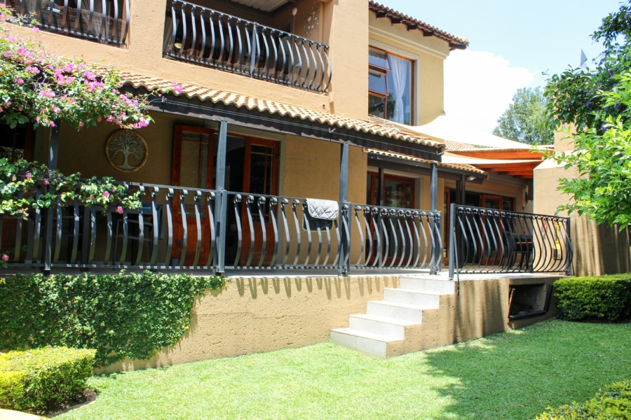 6 Bedroom Property for Sale in Midstream Estate Gauteng