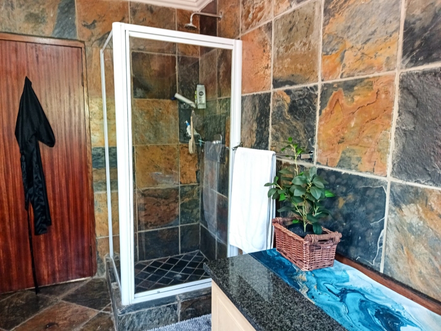 6 Bedroom Property for Sale in Midstream Estate Gauteng