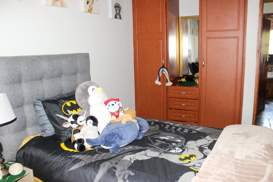 6 Bedroom Property for Sale in Midstream Estate Gauteng