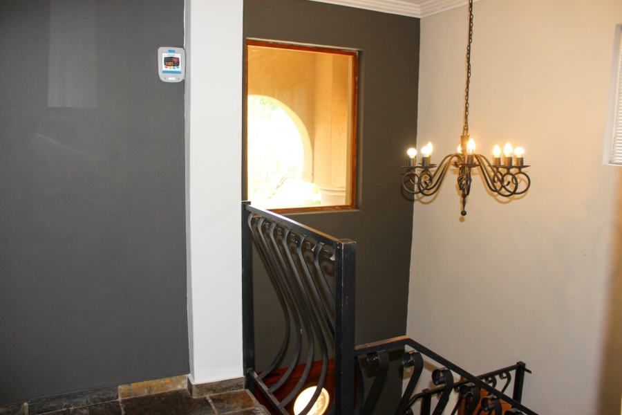 6 Bedroom Property for Sale in Midstream Estate Gauteng