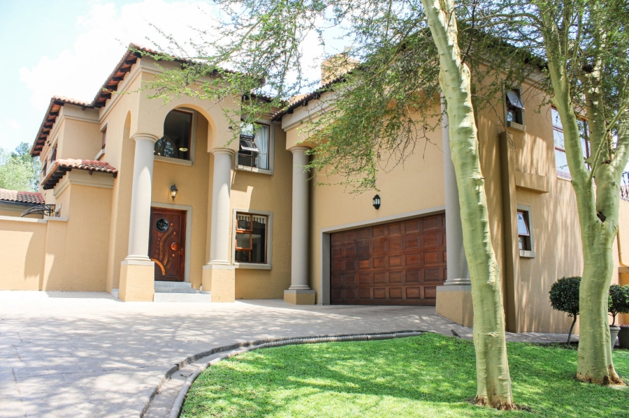 6 Bedroom Property for Sale in Midstream Estate Gauteng