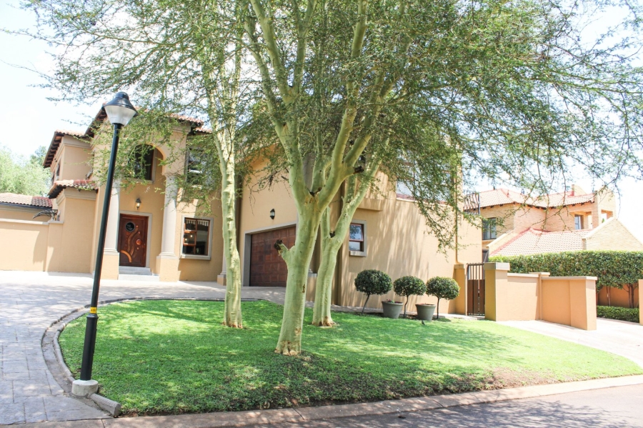 6 Bedroom Property for Sale in Midstream Estate Gauteng