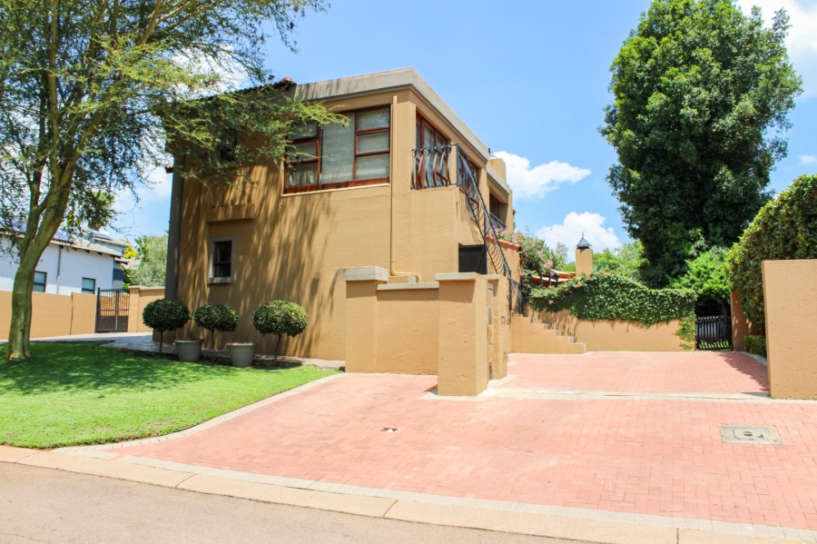 6 Bedroom Property for Sale in Midstream Estate Gauteng