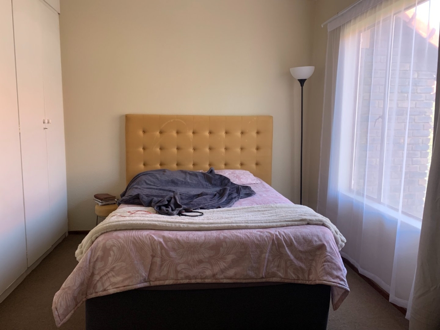 To Let 1 Bedroom Property for Rent in Hennopspark Gauteng