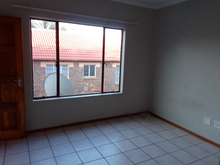To Let 1 Bedroom Property for Rent in Hennopspark Gauteng