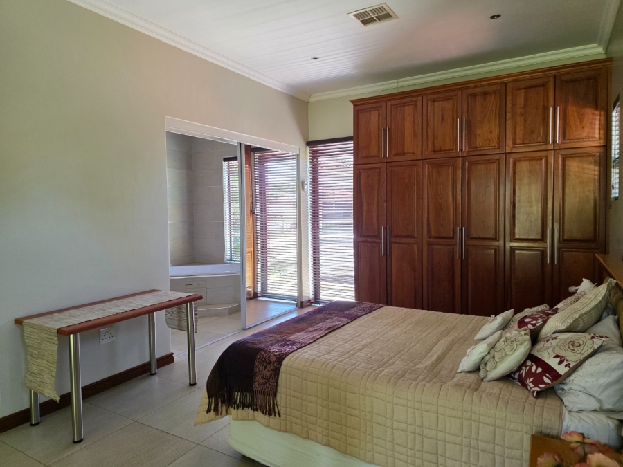 5 Bedroom Property for Sale in Emfuleni Golf Estate Gauteng