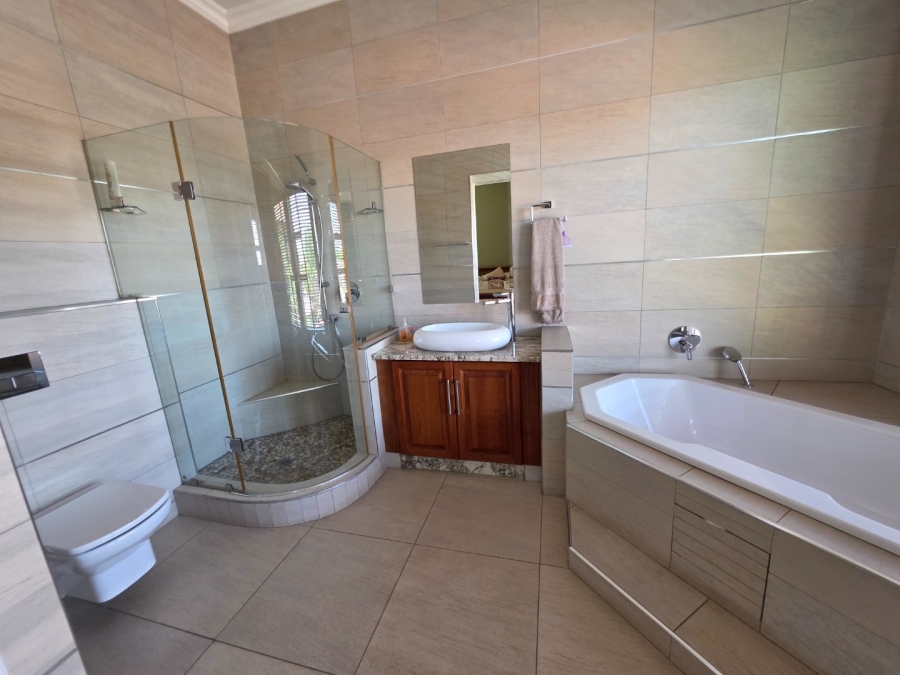 5 Bedroom Property for Sale in Emfuleni Golf Estate Gauteng