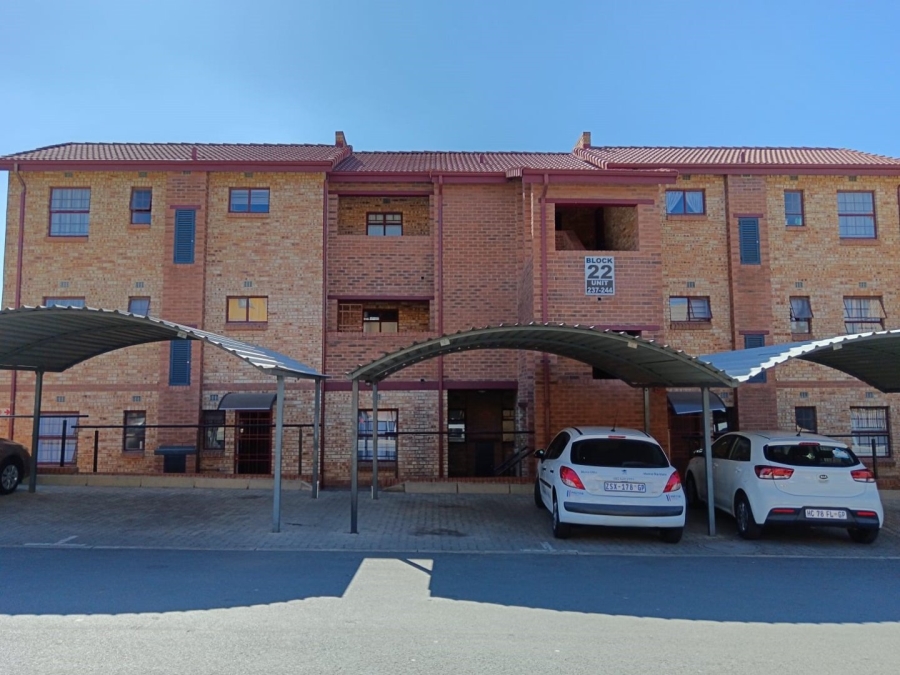 To Let 2 Bedroom Property for Rent in Noordwyk Gauteng