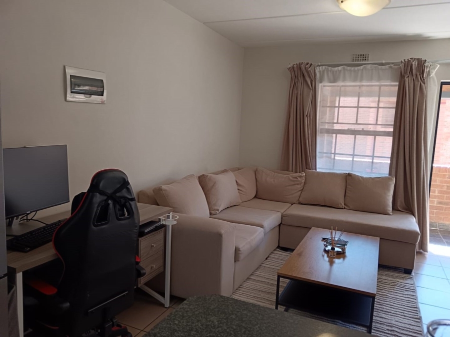 To Let 2 Bedroom Property for Rent in Noordwyk Gauteng