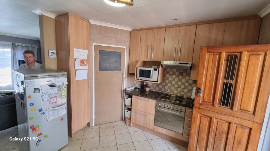 To Let 2 Bedroom Property for Rent in Lyttelton Manor Gauteng