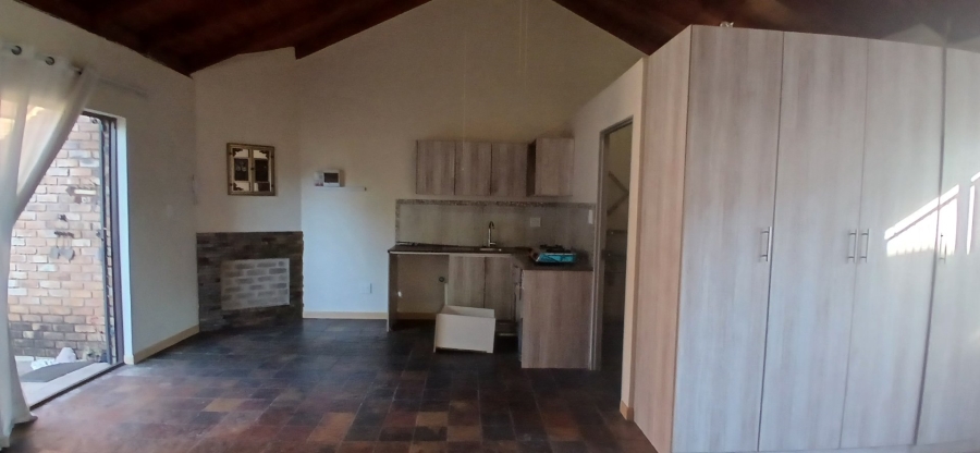 To Let 1 Bedroom Property for Rent in Heuweloord Gauteng