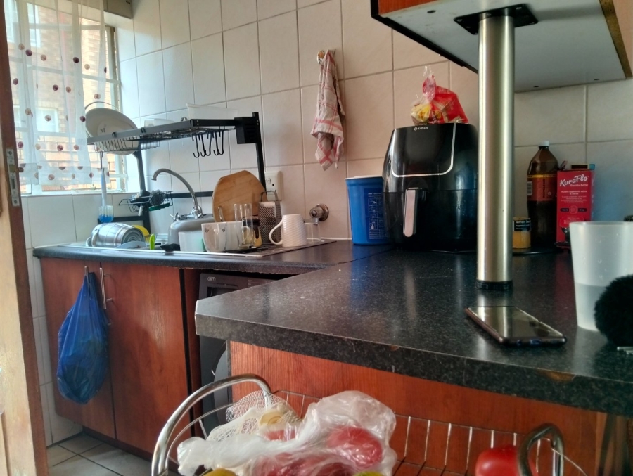 2 Bedroom Property for Sale in The Reeds Gauteng