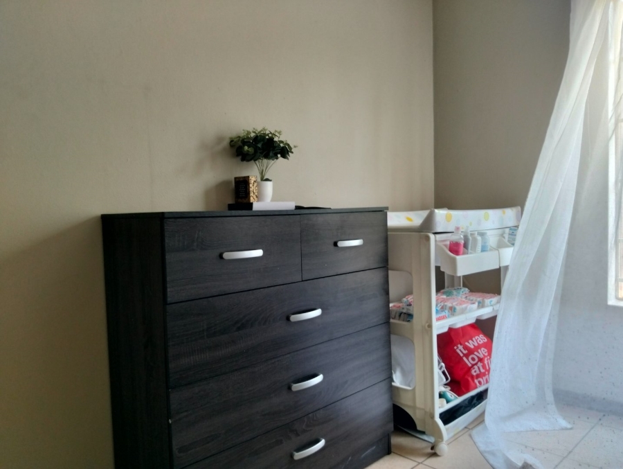 2 Bedroom Property for Sale in The Reeds Gauteng