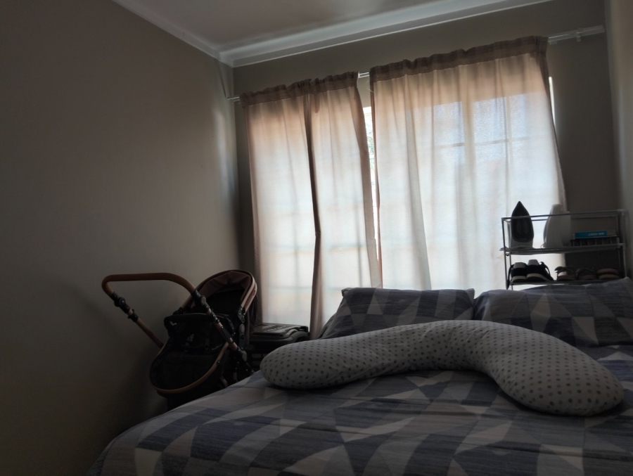 2 Bedroom Property for Sale in The Reeds Gauteng