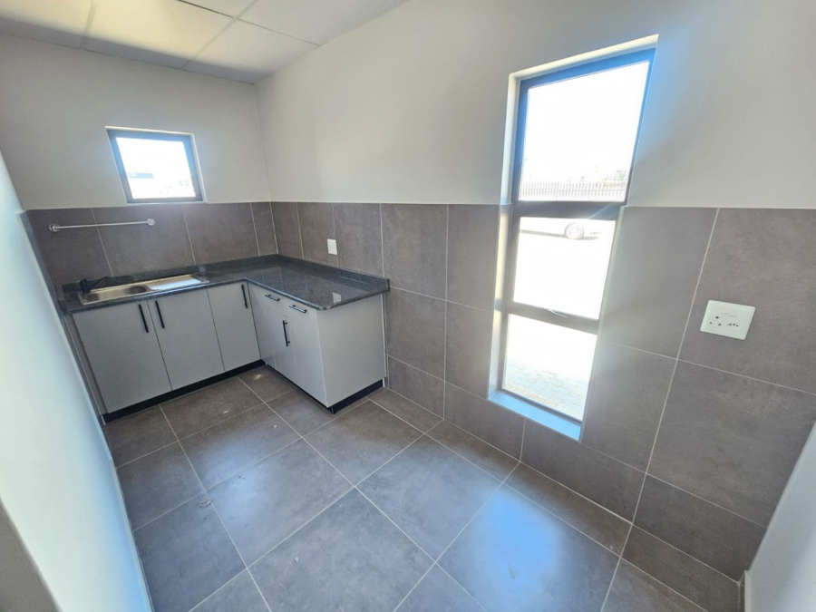 To Let commercial Property for Rent in Knopjeslaagte Gauteng