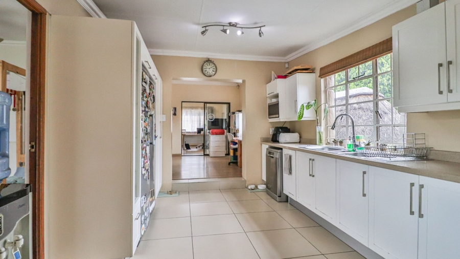 3 Bedroom Property for Sale in Hurlyvale Gauteng