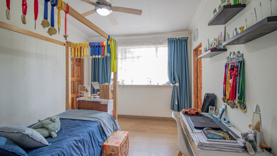 3 Bedroom Property for Sale in Hurlyvale Gauteng