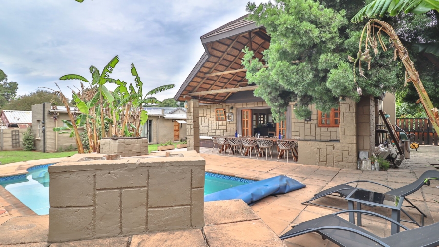 3 Bedroom Property for Sale in Hurlyvale Gauteng