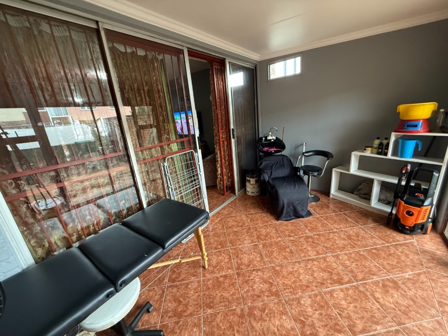 To Let 2 Bedroom Property for Rent in Lyttelton Manor Gauteng