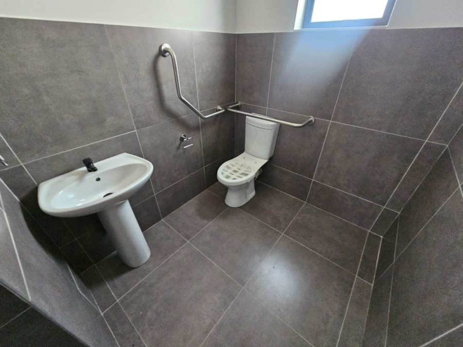 Commercial Property for Sale in Knopjeslaagte Gauteng