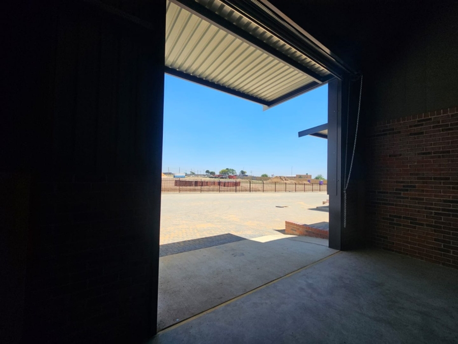Commercial Property for Sale in Knopjeslaagte Gauteng