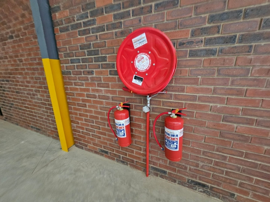 Commercial Property for Sale in Knopjeslaagte Gauteng