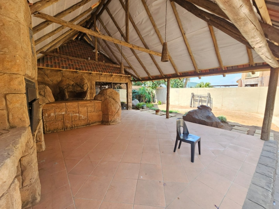 To Let 4 Bedroom Property for Rent in Raslouw Gauteng