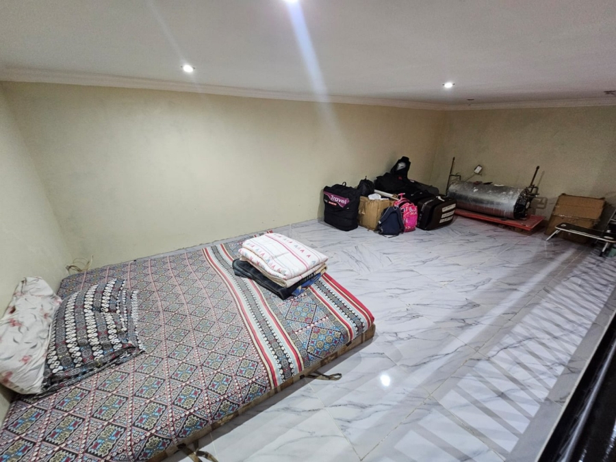 To Let 4 Bedroom Property for Rent in Raslouw Gauteng