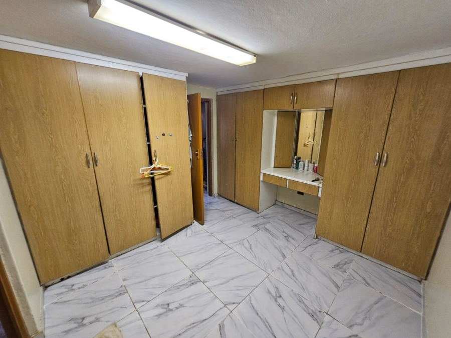 To Let 4 Bedroom Property for Rent in Raslouw Gauteng