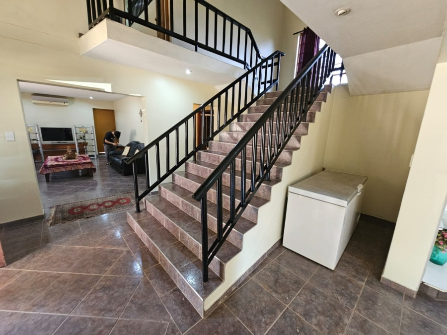 To Let 4 Bedroom Property for Rent in Raslouw Gauteng