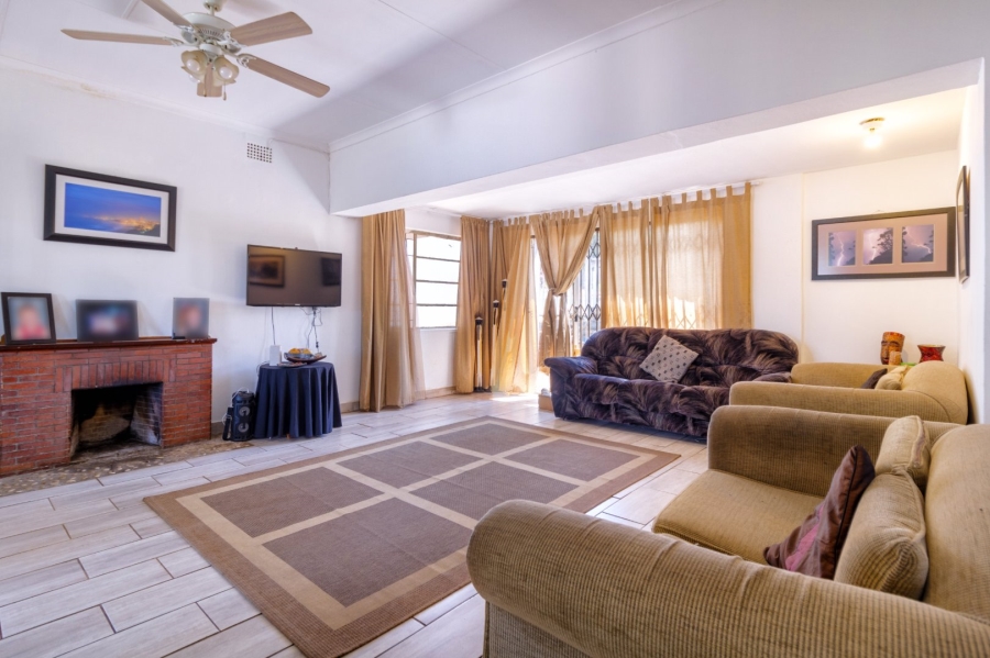 3 Bedroom Property for Sale in Kenmare Gauteng