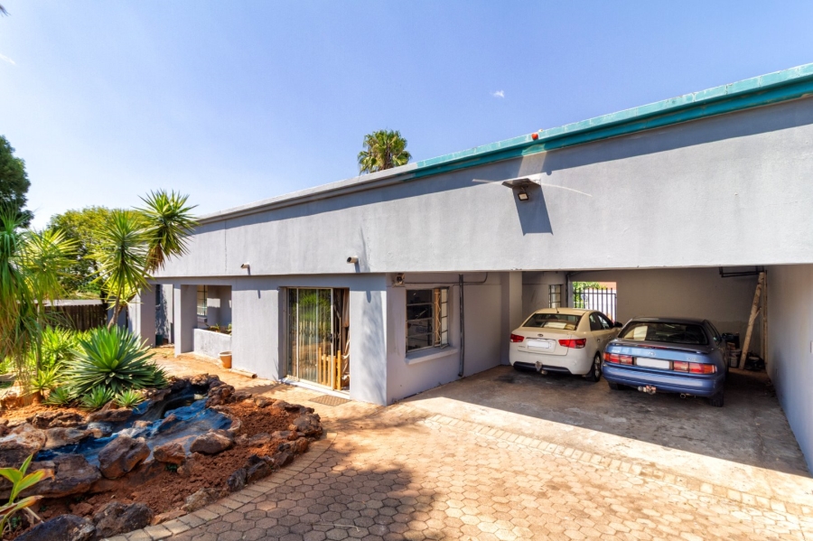 3 Bedroom Property for Sale in Kenmare Gauteng