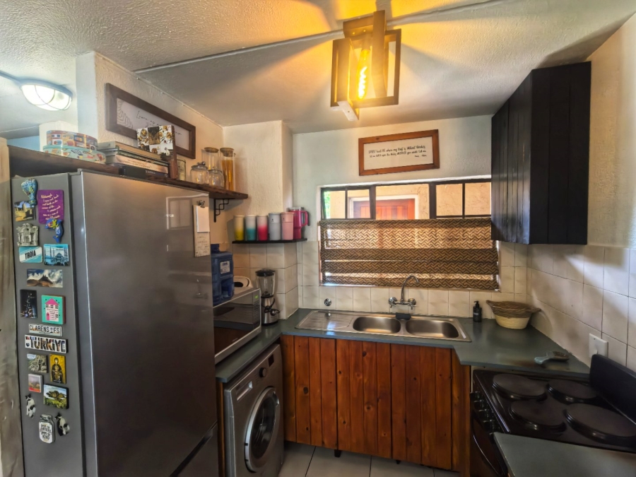 1 Bedroom Property for Sale in Lakefield Gauteng