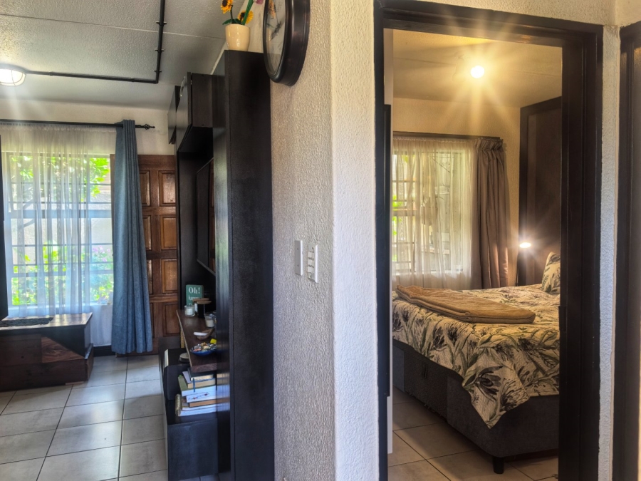 1 Bedroom Property for Sale in Lakefield Gauteng