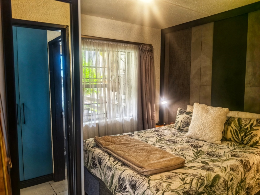 1 Bedroom Property for Sale in Lakefield Gauteng