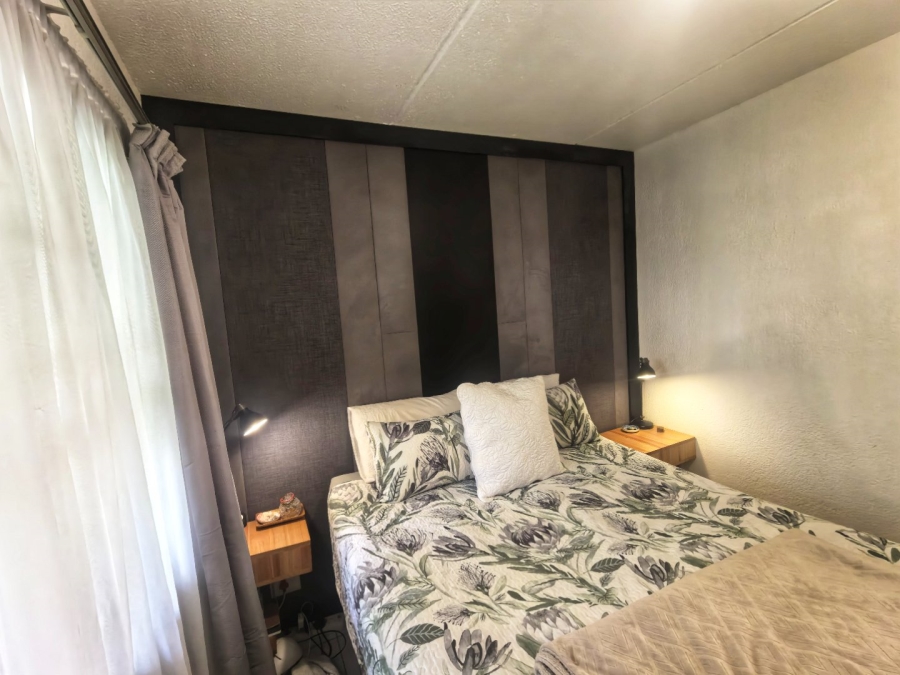 1 Bedroom Property for Sale in Lakefield Gauteng