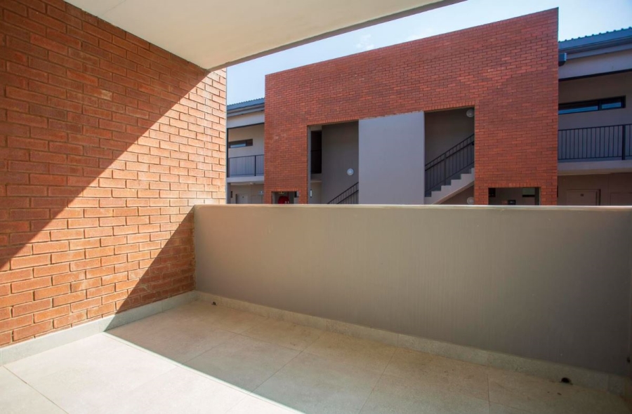 To Let 2 Bedroom Property for Rent in Vorna Valley Gauteng