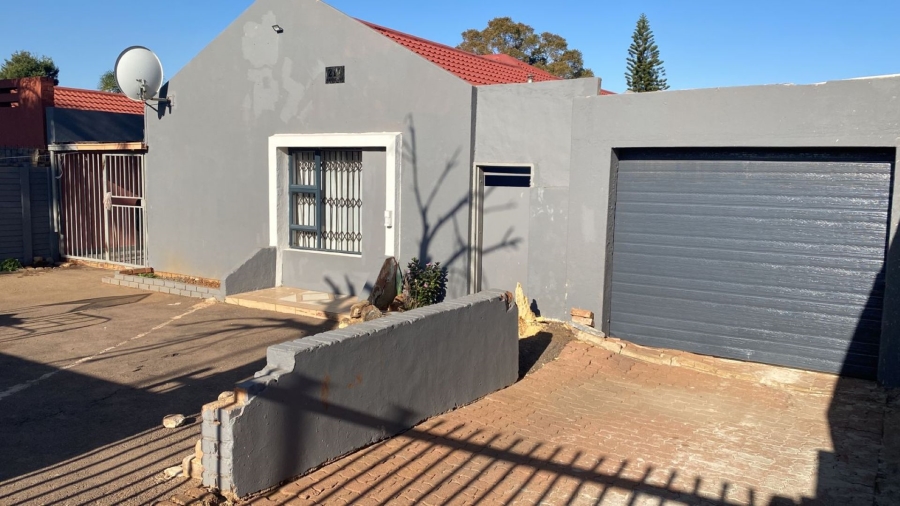 3 Bedroom Property for Sale in Elandspoort Gauteng