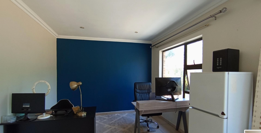 5 Bedroom Property for Sale in Beverley Gauteng