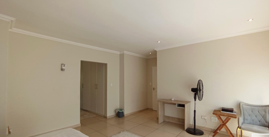 5 Bedroom Property for Sale in Beverley Gauteng