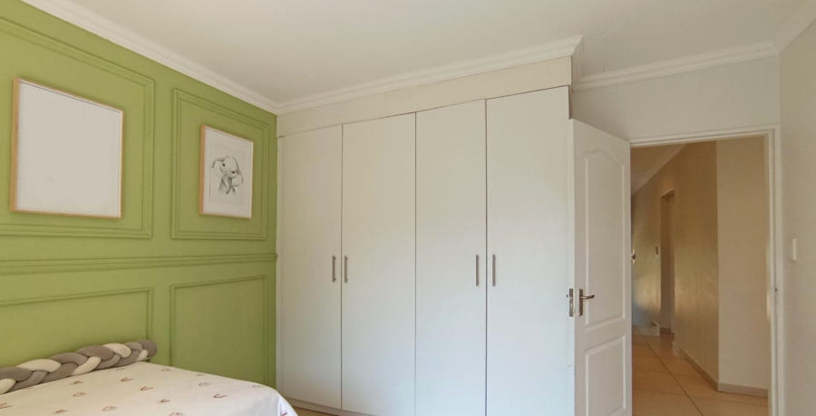 5 Bedroom Property for Sale in Beverley Gauteng