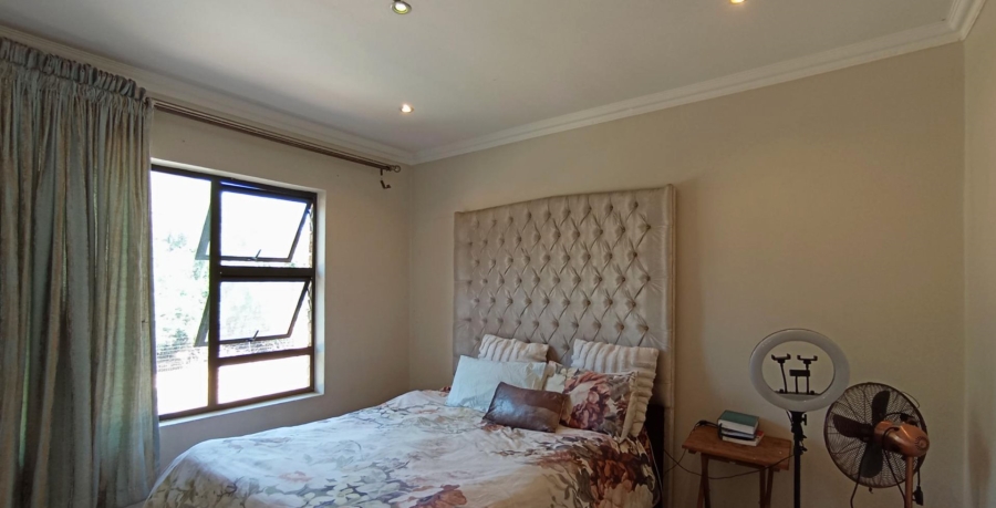 5 Bedroom Property for Sale in Beverley Gauteng