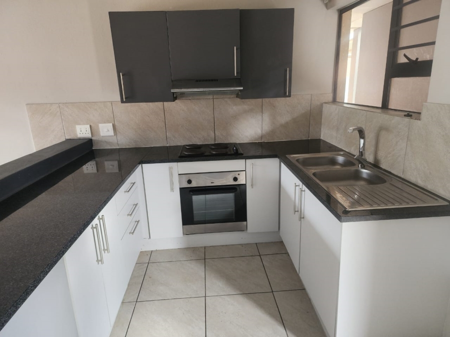 2 Bedroom Property for Sale in Jansenpark Gauteng