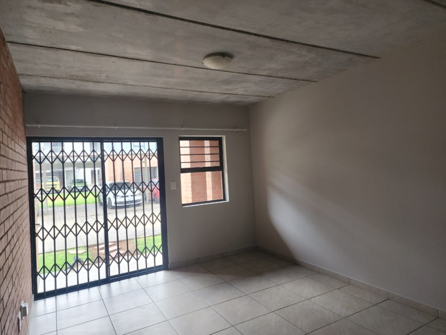 2 Bedroom Property for Sale in Jansenpark Gauteng