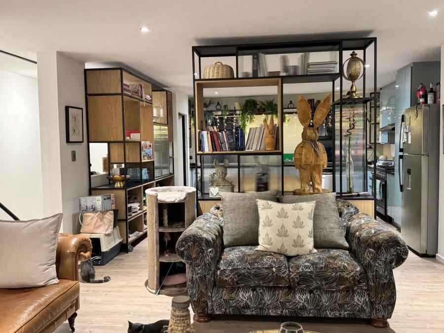 2 Bedroom Property for Sale in Lombardy Gauteng