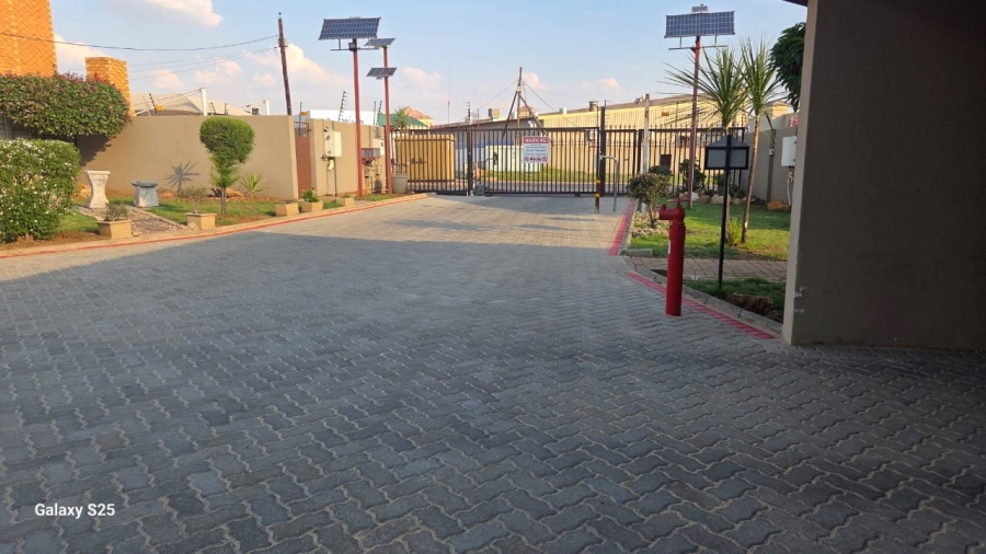 1 Bedroom Property for Sale in Dalpark Ext 11 Gauteng