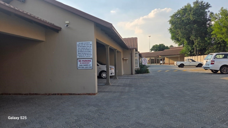 1 Bedroom Property for Sale in Dalpark Ext 11 Gauteng