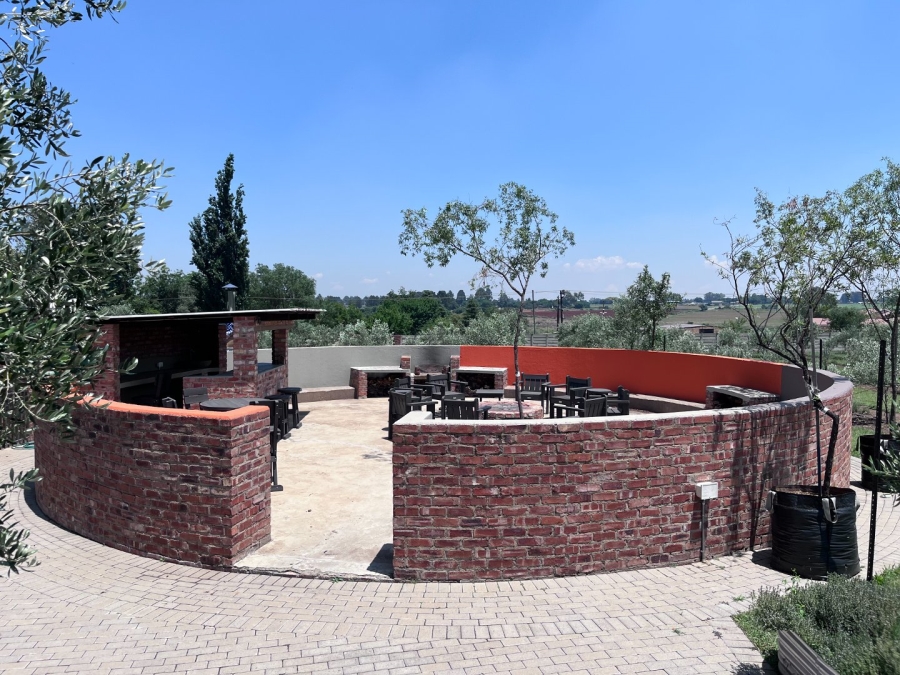 Commercial Property for Sale in Vanwaartshof Gauteng