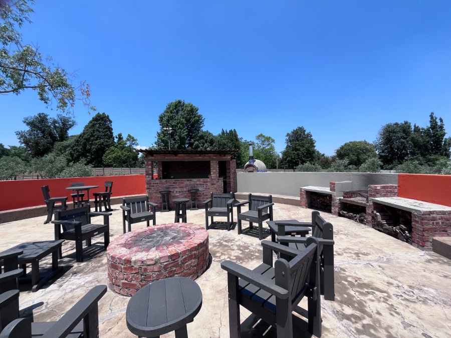 Commercial Property for Sale in Vanwaartshof Gauteng