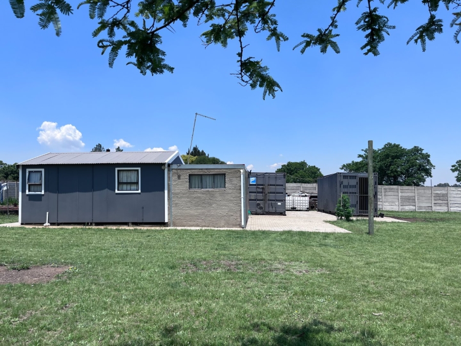 Commercial Property for Sale in Vanwaartshof Gauteng